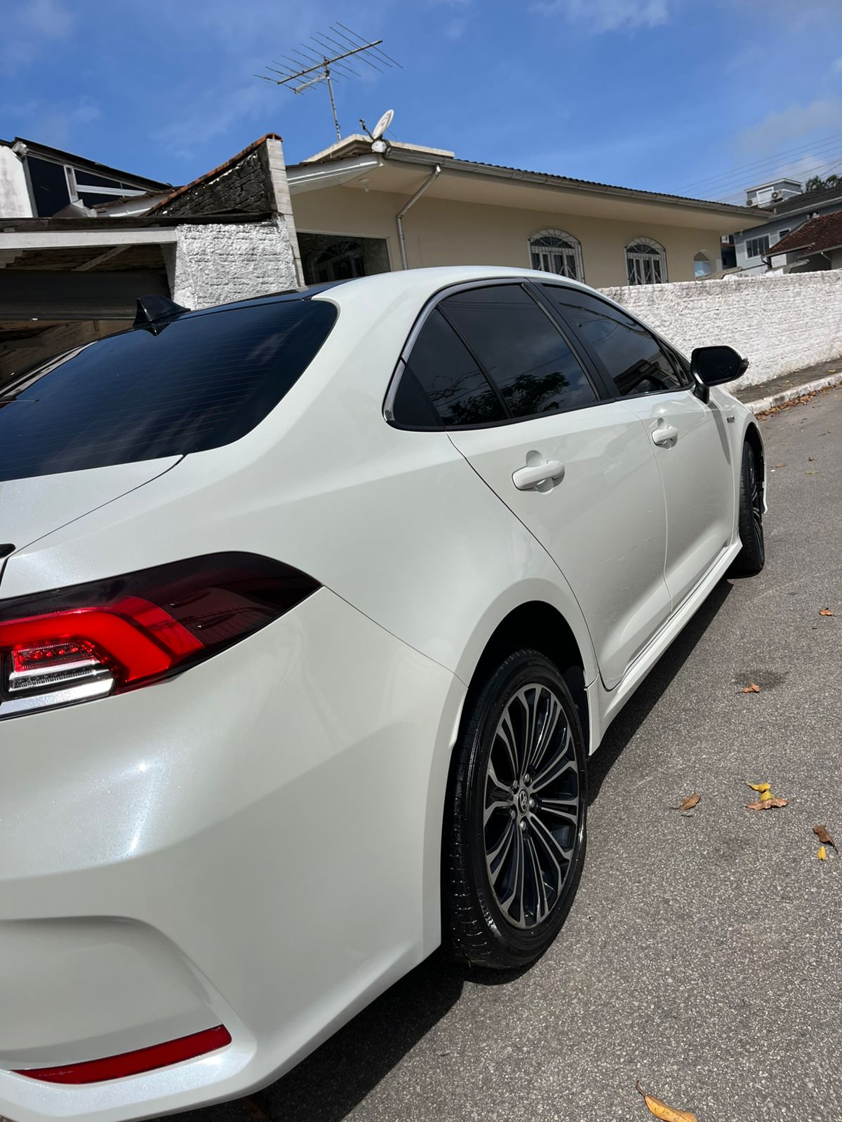 Carro lado direito limpo - Pirata Lava Car