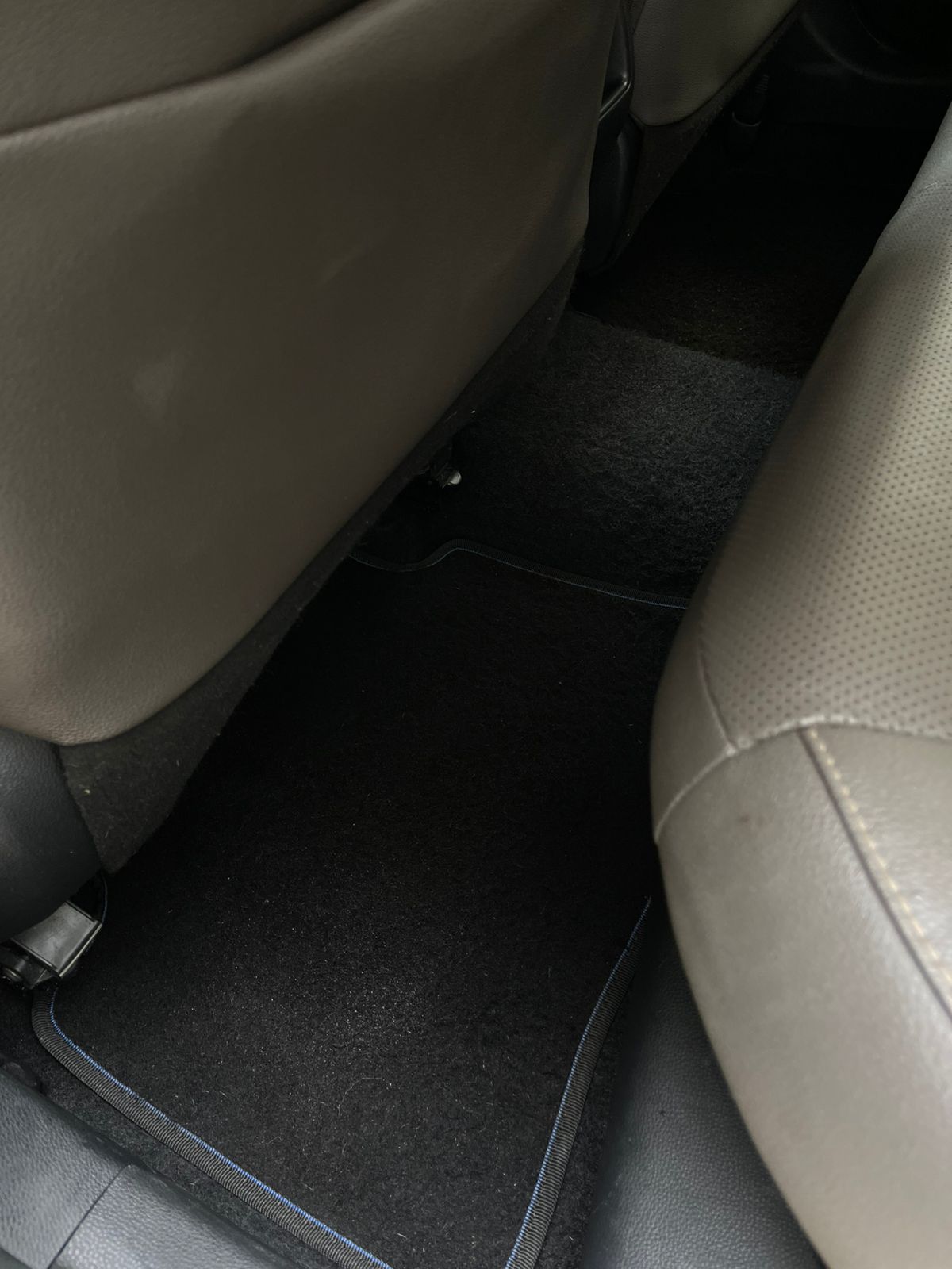 Interior do carro limpo - Pirata Lava Car